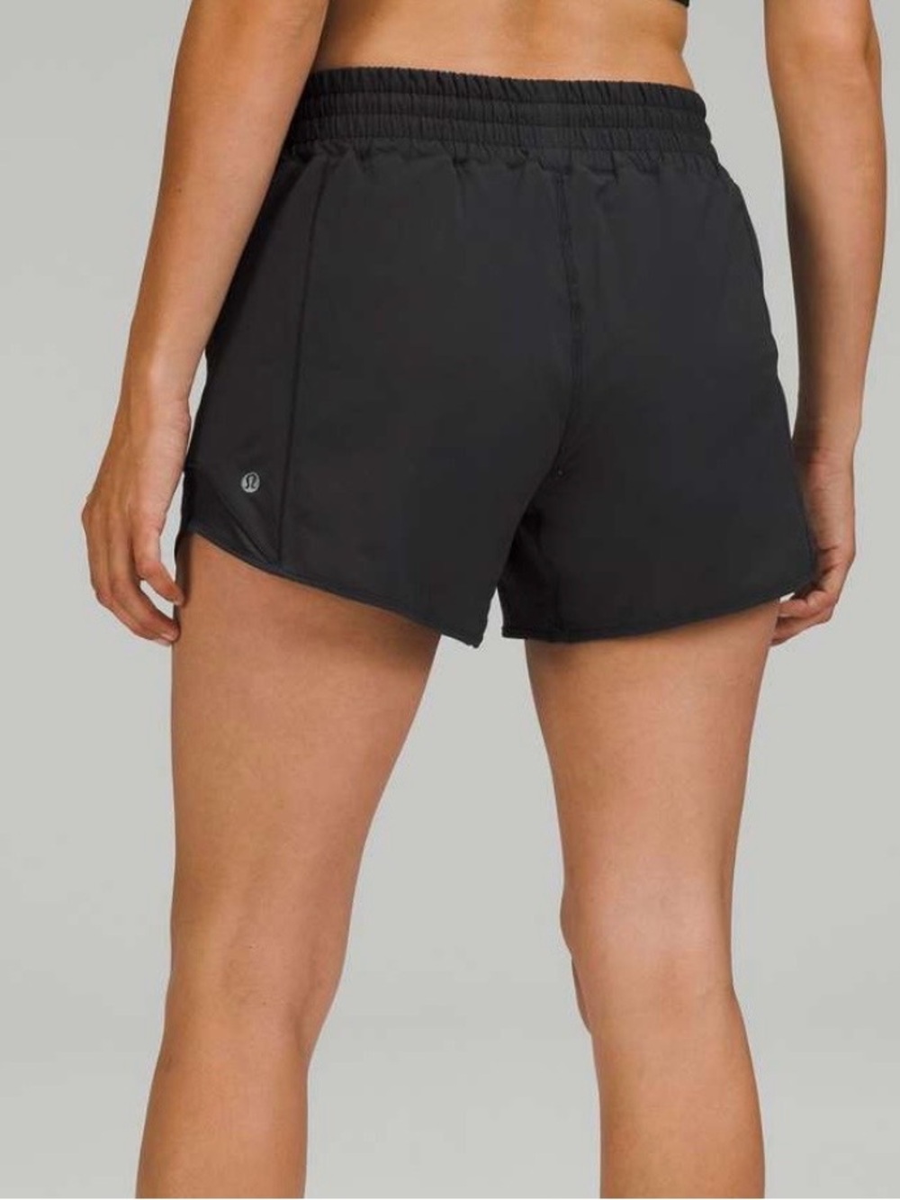 LULULEMON HOTTY HOT SHORTS BLACK 4” SIZE 6